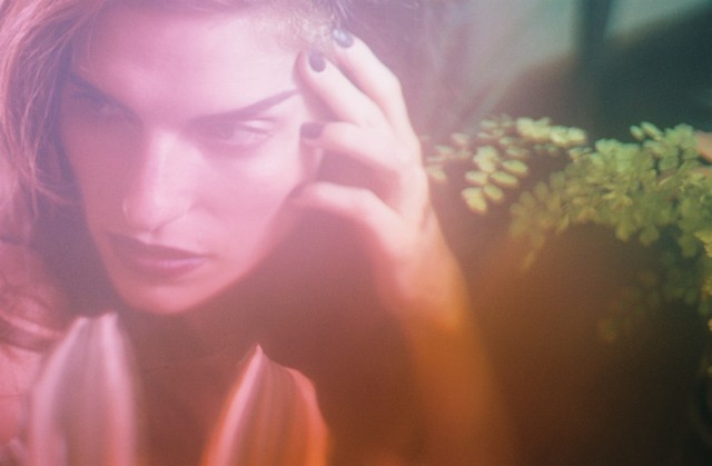 Lake Bell Fotoğrafı