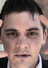 James Cade fotoğrafı