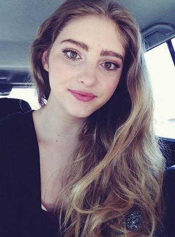 Willow Shields Fotoğrafı