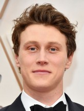George MacKay fotoğrafı