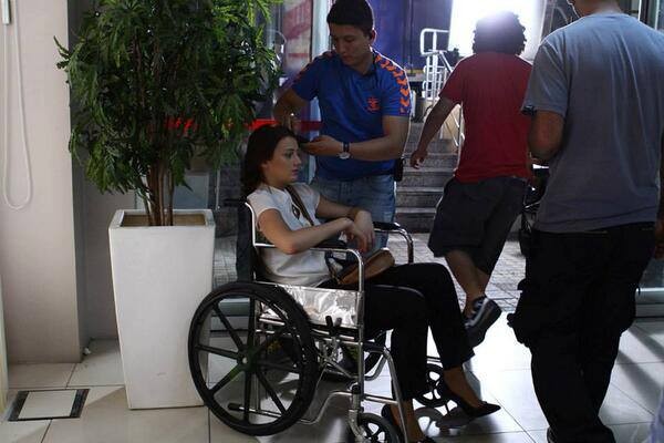 Gizem Karaca Fotoğrafı