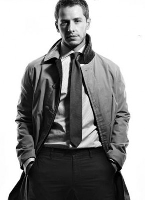 Josh Dallas Fotoğrafı