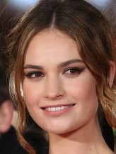 Lily James fotoğrafı