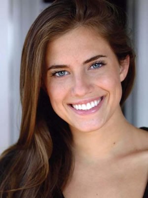 Allison Williams Fotoğrafı