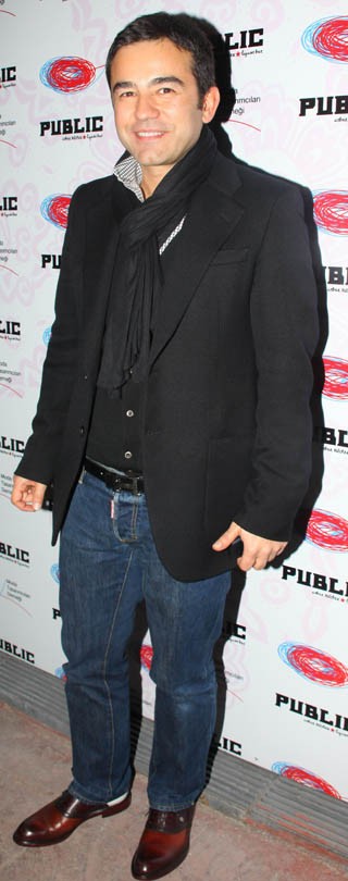 Cengiz Abazoğlu fotoğrafı