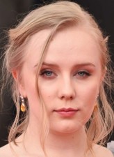 Alexa Davies fotoğrafı