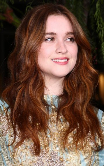 Alice Englert Fotoğrafı