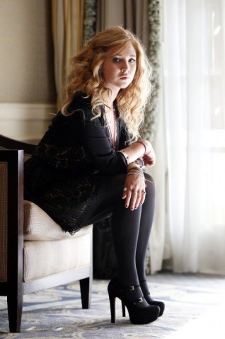 Juno Temple Fotoğrafı