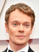 Alfie Allen fotoğrafı