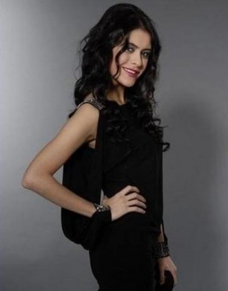 Arzu Oruç Fotoğrafı