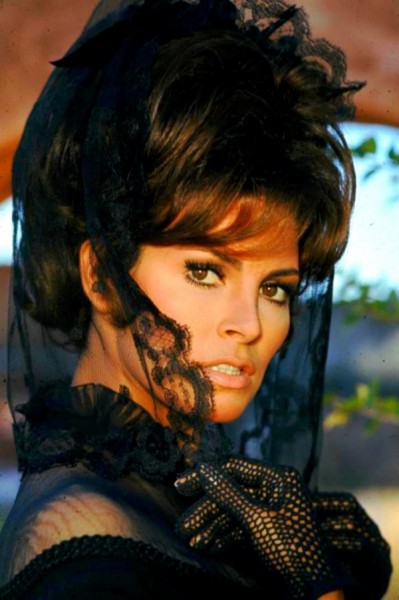 Raquel Welch Fotoğrafı
