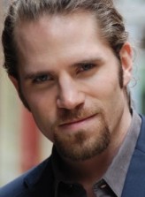 James Gill fotoğrafı