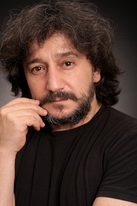 Süleyman Atanısev fotoğrafı