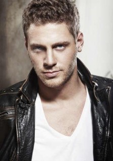 Ali Yörenç Fotoğrafı