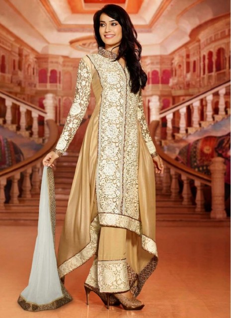 Surbhi Jyoti Fotoğrafı