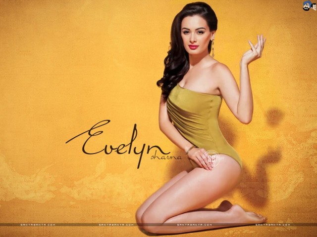 Evelyn Sharma Fotoğrafı
