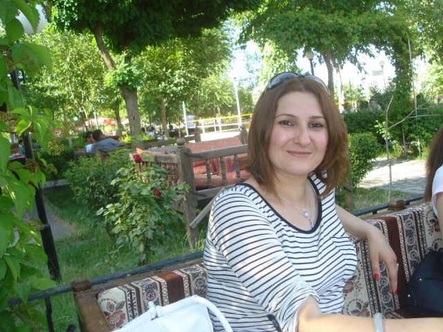 Zuhal Akmeşe Fotoğrafı