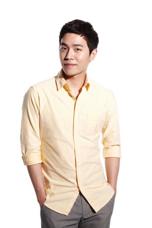 Lee Dong-Ha fotoğrafı