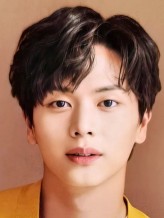 Yook Sung-Jae fotoğrafı