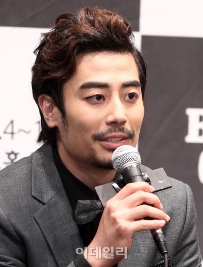 Han Ji-Sang Fotoğrafı