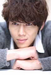 Kim Hyuk fotoğrafı