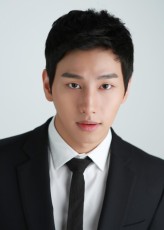 Yang Seung-Pil fotoğrafı