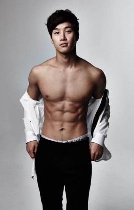 Lee Si-kang Fotoğrafı