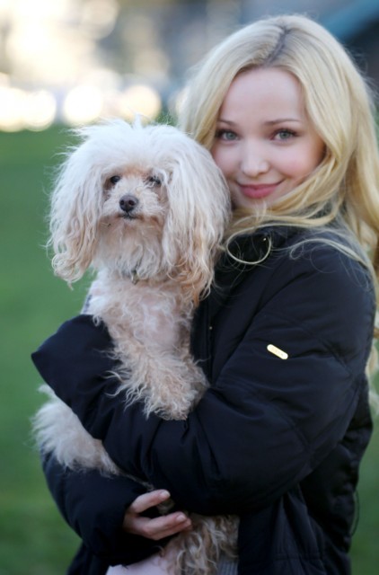 Dove Cameron Fotoğrafı
