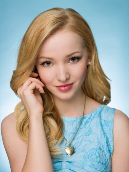 Dove Cameron Fotoğrafı