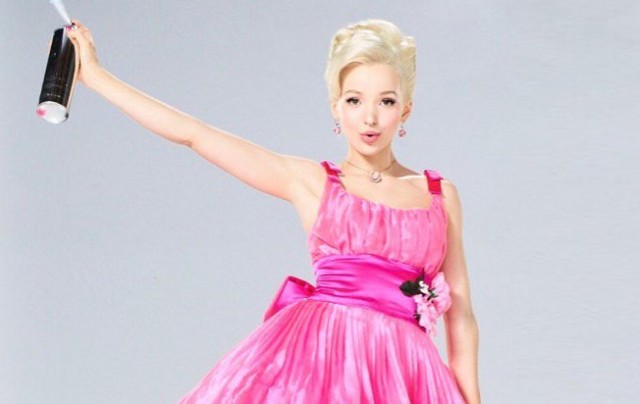 Dove Cameron Fotoğrafı