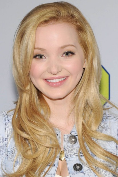Dove Cameron Fotoğrafı