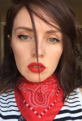 Esra Akpınar fotoğrafı