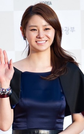 Yoon Joo (i) Fotoğrafı