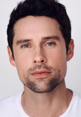 Benjamin Hollingsworth fotoğrafı