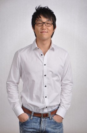 Choi Sung-won (i) fotoğrafı