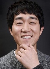 Choi Sung-won (i) fotoğrafı