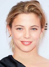 Justina Bustos fotoğrafı