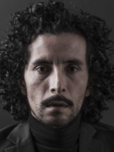 Raúl Briones fotoğrafı