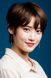 Hong Seo-young fotoğrafı