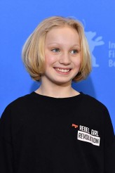 Helena  Zengel fotoğrafı