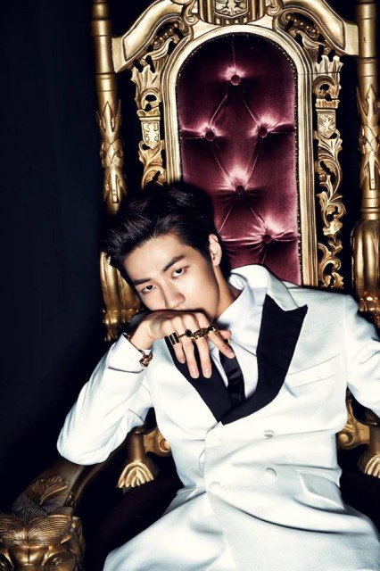 Lee Seung-hyub Fotoğrafı