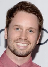Tyler Ritter fotoğrafı
