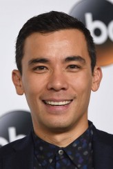 Conrad Ricamora fotoğrafı