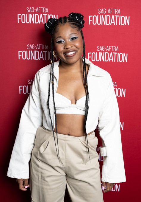 Dominique Fishback Fotoğrafı