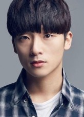 Lee Ji-Hyun (v) fotoğrafı