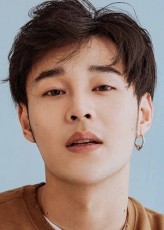 Yuan Hao fotoğrafı