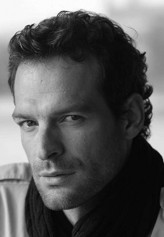 David Bowles fotoğrafı