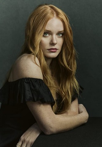 Abigail Cowen Fotoğrafı