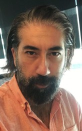 Emre Avşar fotoğrafı