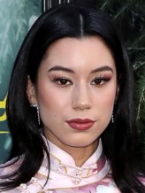 Mya Lowe fotoğrafı